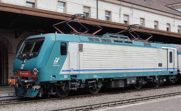 Locomotiva FS E464 941 0 Locomotiva FS E464_ok